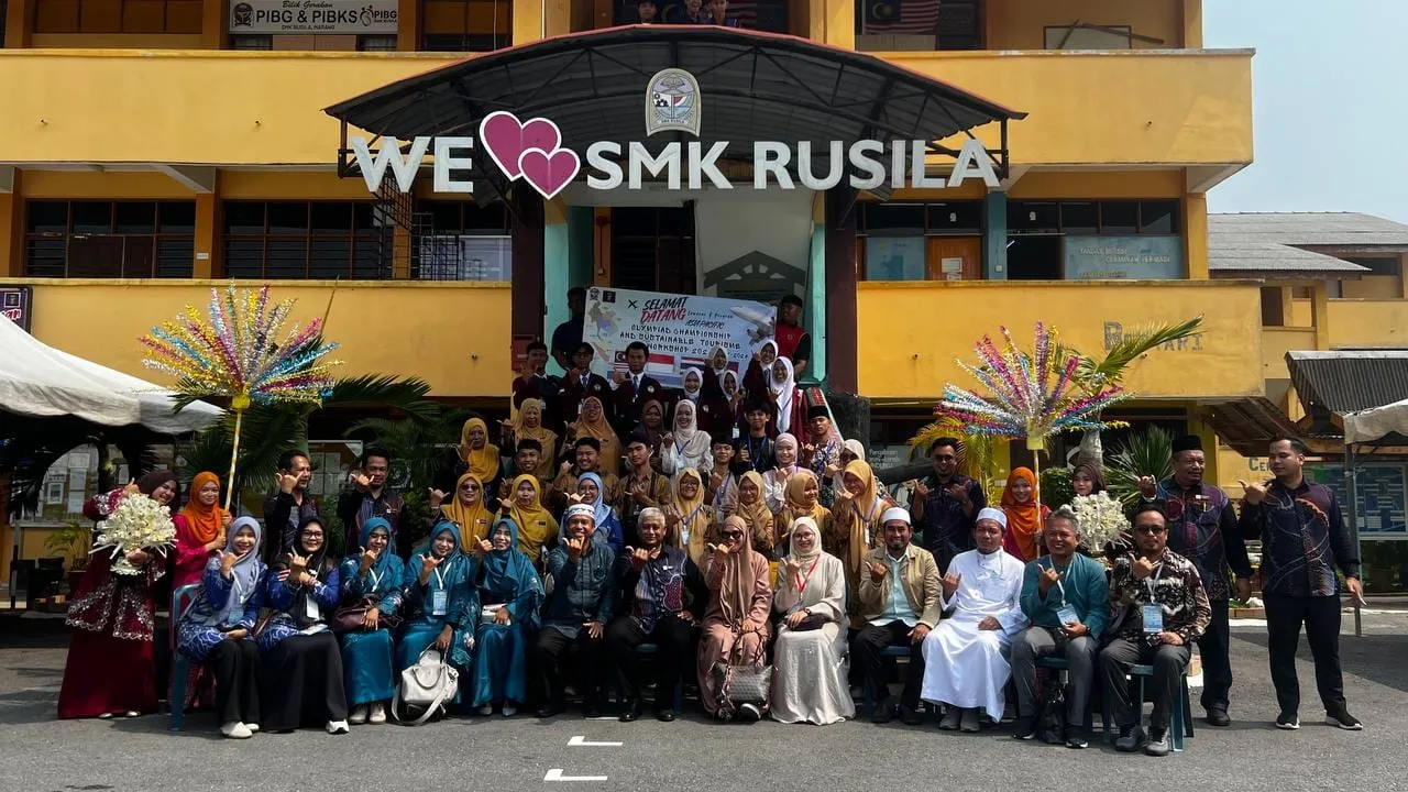Dari Olimpiade ke Jejaring Global, MAN 2 Solok Buka Jalan Kolaborasi dengan UMT Malaysia